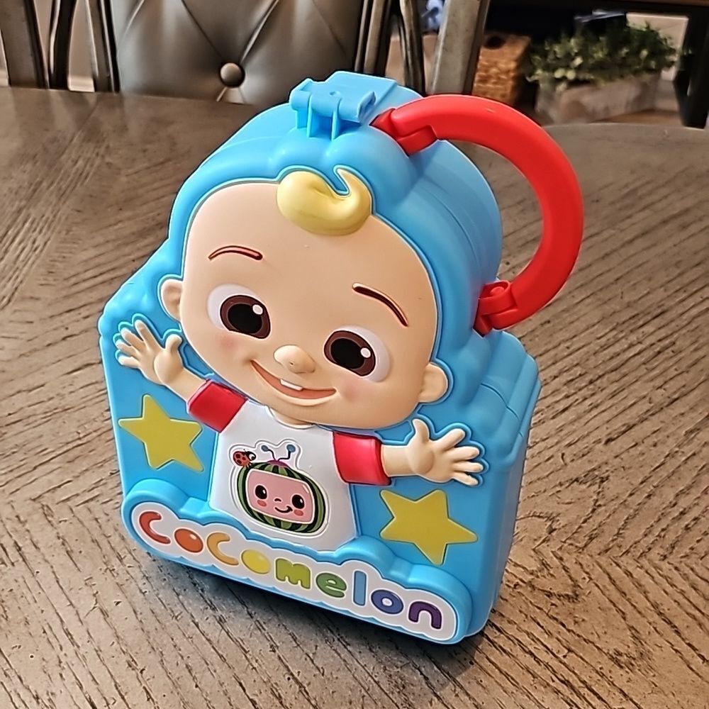 Cocomelon Dr case box carry along